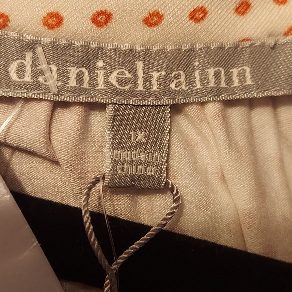 NWT Daniel Rainn Tank - Picture 3 of 7